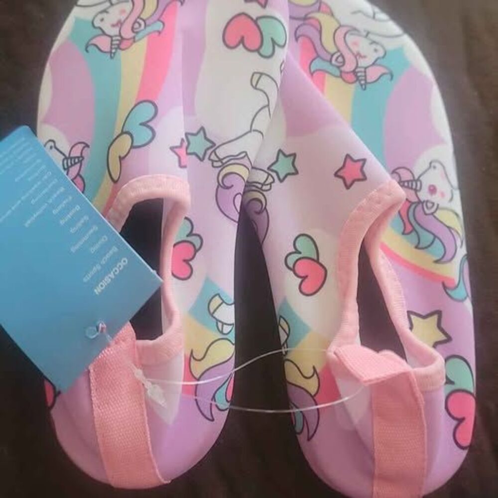Unicorn toddler water shoes us 5/6